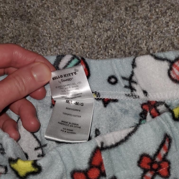 Hello Kitty Pajama Pants - Picture 3 of 4
